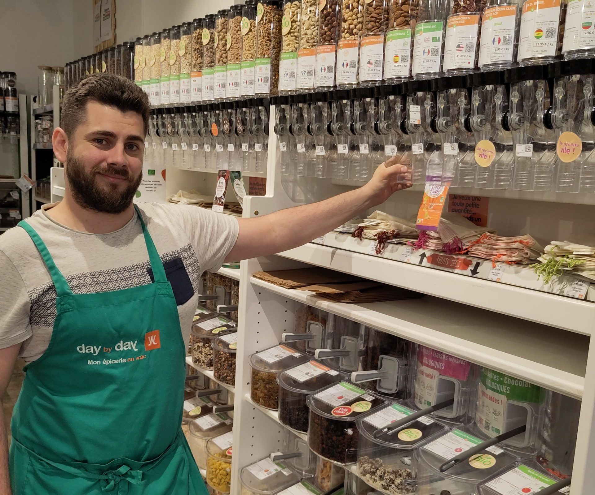 Axel Nicolleau, gérant franchisé day by day à Saint-Etienne 